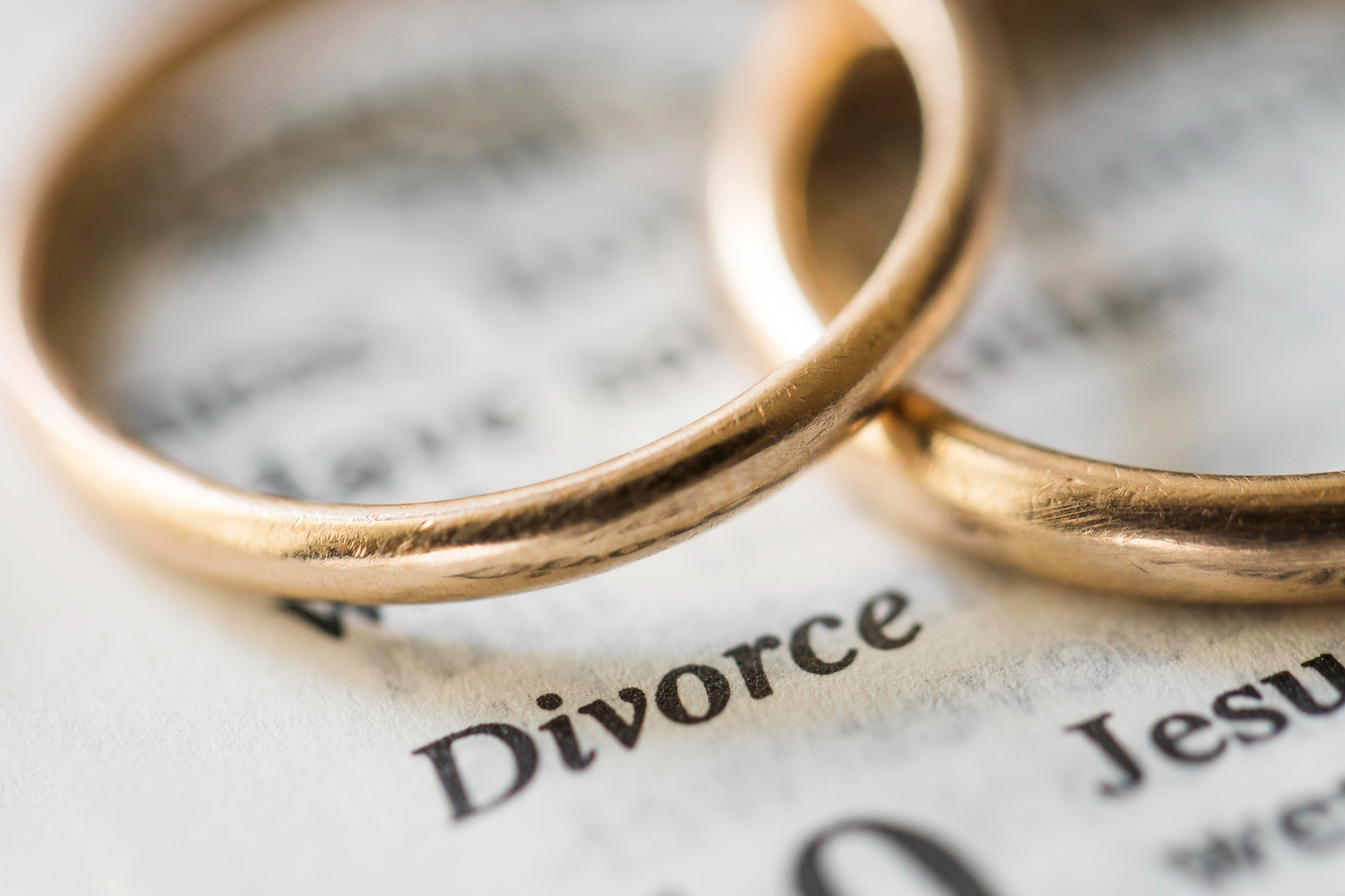 Divorce Mediation vs Litigation: Which Is Right for You?